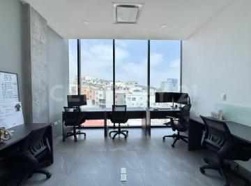 Oficina · 39m² · 2 Estacionamientos · Oficina en Venta – Qualia Urban Center, San Jerónimo