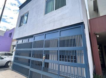 Casa · 142m² · 3 Recámaras · Casa - Santa Cecilia