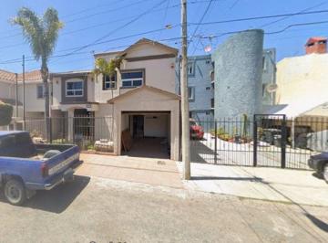 Casa de 3 habitaciones, Tijuana · ¡Increible Propiedad Ubicada Enplayas de Tijuana B. C!