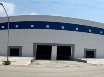 Bodega comercial · 2730m² · 14 Estacionamientos · Bodega Industrial en Renta en Santa Catarina