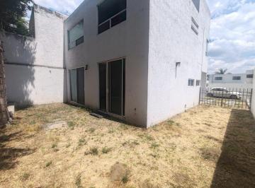 Casa de 3 habitaciones, San Andrés Cholula · Casa de 120 m² con 3 Recámaras en Renta en San Andrés Cholula Zerezotla