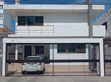 Casa · 420m² · 4 Recámaras · 2 Estacionamientos · Oportunidad Casa y Departamentos en Venta, Terreno Grande, Mazatlan