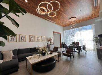 Casa · 603m² · 3 Recámaras · 3 Estacionamientos · Casa en Venta en La Campiña del Bosque León Guanajuato
