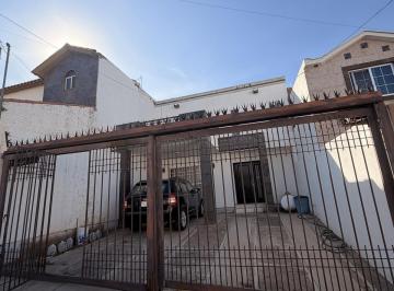 Casa · 165m² · 3 Recámaras · 2 Estacionamientos · Casa en Venta en Colinas del Valle