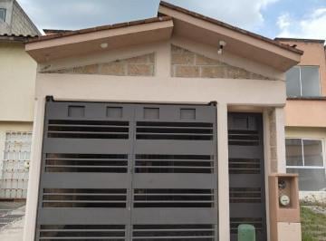 Casa · 61m² · 3 Recámaras · 1 Estacionamiento · Casa en Venta Temoya, Rancho Las Trojes