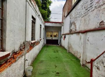 Terreno / Lote , Gustavo A. Madero · Terreno Ideal Para Construir 4 Viviendas a Unos Pasos de La Deportiva 18 de Marzo
