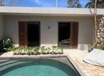 Casa · 149m² · 2 Recámaras · 1 Estacionamiento · Venta Hermosa Casa Estilo Colonial con Alberca Centro Merida Barrio Jesus Carranza