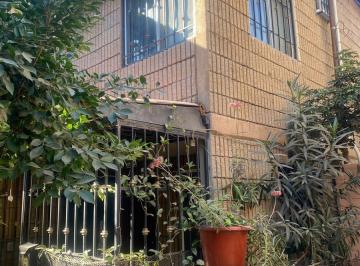 Casa · 65m² · 2 Recámaras · 1 Estacionamiento · Casa en El Lago Contado