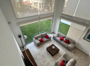 Casa · 554m² · Casa en Fraccionamiento Cumbres del Lago