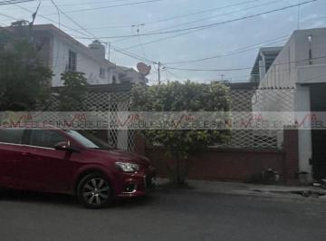 Casa · 90m² · 3 Recámaras · 1 Estacionamiento · Casa en Venta en Las Sierras