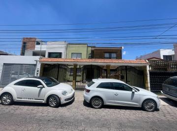 Casa · 348m² · 7 Recámaras · 3 Estacionamientos · Casa Colinas del Cimatario - (4)
