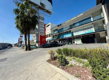 Local comercial · 42m² · 25 Estacionamientos · Local en Renta Sobre Av Leones, Cumbres Elite, Monterrey, Nuevo Leon