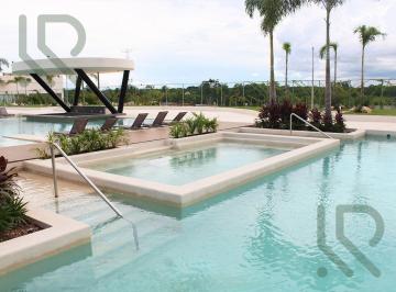 Departamento · 170m² · 3 Recámaras · 2 Estacionamientos · Departamento en Venta en Cancun de 3 Habitaciones con Amenidades Premium | con Alberca