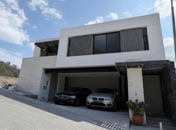 Casa de 3 habitaciones, Monterrey · Castaños del Vergel