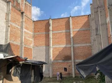 1 · Terreno de 220 m² con Uso de Suelo Hc3/30/z (Habitacional con Comercio en Planta Baja)