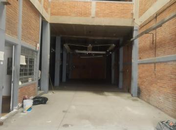 1 · Bodega Comercial a Minutos del Aicm | 3 Niveles | 700 m²
