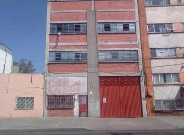 1 · Bodega Comercial a Minutos del Aicm | 3 Niveles | 700 m²
