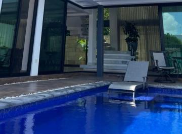 Casa · 364m² · 4 Recámaras · 3 Estacionamientos · Casa en Venta en Residencial Arbolada