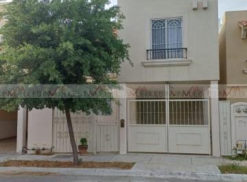Casa · 128m² · 3 Recámaras · 1 Estacionamiento · Casa en Venta en Paraje Santa Rosa