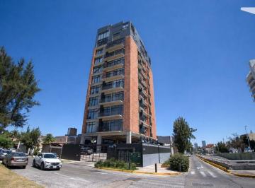 Departamento · 156m² · 3 Recámaras · 2 Estacionamientos · Departamento en Venta en Jardines de La Patria