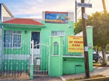 Casa de 2 habitaciones, León · Casa en Esquina en Vibar León | 2 Recámaras | Cerca de Plaza Las Hilamas