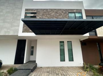 Casa de 3 habitaciones, Benito Juárez · Casa en Venta y Renta en Residencial Arbolada, Cancún