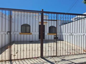 Casa · 50m² · 2 Recámaras · 2 Estacionamientos · Casa en Fraccionamiento Lomas del Sol