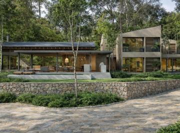 Casa en condominio · 550m² · 5 Recámaras · 4 Estacionamientos · Proyecto Rincon Acatitlan C1