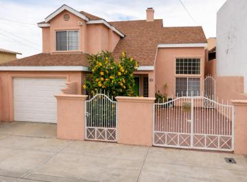 Casa de 5 habitaciones, Tijuana · Venta de Casa en La Colonia Playas de Tijuana en Costa de Oro en Tijuana en Baja California
