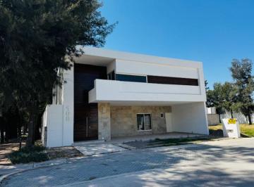 Casa de 4 habitaciones, Aguascalientes · Casa Nueva en Venta Al Poniente de Aguascalientes Carmel Residencial