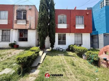Casa · 60m² · 2 Recámaras · 1 Estacionamiento · Casa en La Alborada