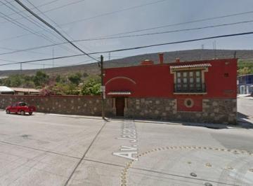 Casa de 5 habitaciones, Irapuato · Casa en Venta Av de Las Lomas, Guanajuato.