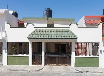 Casa de 3 habitaciones, Chetumal · Casa con 185 m² Superficie de Terreno, 3 Recámaras en Venta en Fovissste (I Etapa)