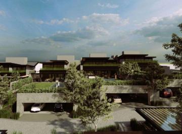 Casa en condominio · 370m² · 4 Recámaras · 2 Estacionamientos · Bosque Avándaro, Preventa, Última Casa Disponible.