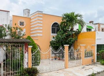 Casa de 3 habitaciones, Cancún · Casa con 160 m² Superficie de Terreno, 3 Recámaras en Venta en Cancún