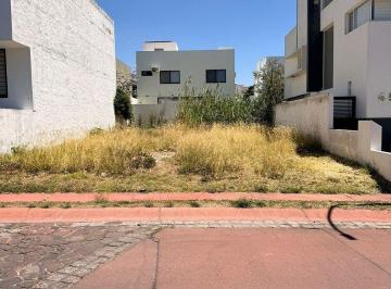 Terreno / Lote , Tlajomulco de Zúñiga · Terreno en Venta en La Rioja, Tlajomulco de Zúñiga | 261 m² Cerca de Casa Club.