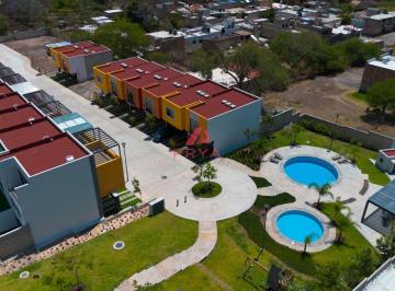 Casa de 4 habitaciones, Jocotepec · Casa en Venta en Jocotepec en Coto Privado con Roof Garden y Vista Al Lago
