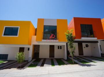 Casa en condominio de 3 habitaciones, Jocotepec · Casa en Venta en Jocotepec |residencial del Lago con Roof Garden y Vista Al Lago
