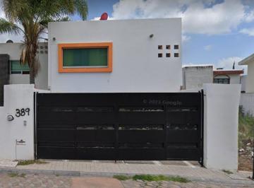 Casa de 4 habitaciones, Querétaro · Casa con 174 m² Superficie de Terreno, 4 Recámaras en Venta en Milenio III