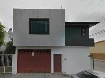 Casa de 3 habitaciones, Irapuato · Casa en Venta en San Isidro, Guanajuato.