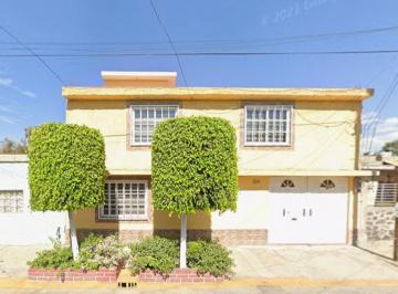 Casa de 4 habitaciones, Ecatepec de Morelos · Casa en Venta en Viveros Xalostoc Cerca de La Autopista Pachuca