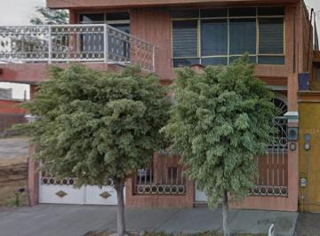 Casa de 3 habitaciones, Salamanca · Casa en Venta en P. de Los Arcos, Guanajuato.