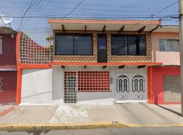 Casa de 4 habitaciones, Nezahualcóyotl · Casa en Venta en Col. Estado de México, Ciudad Nezahualcóyotl.