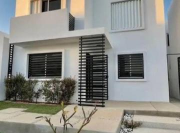 Casa de 3 habitaciones, Los Cabos · Casa con 120 m² Superficie de Terreno y 3 Recámaras en Venta, Los Cabos