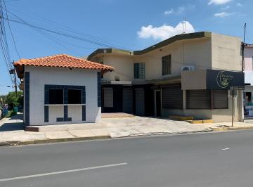 Oficina · Edificio Mixto en Venta en Las Puentes Sector 4
