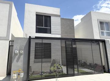 Casa · 129m² · 3 Recámaras · 1 Estacionamiento · Casas en Renta en Torralba Residencial