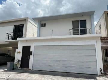 Casa · 190m² · 3 Recámaras · 2 Estacionamientos · Casas en Venta en San Francisco