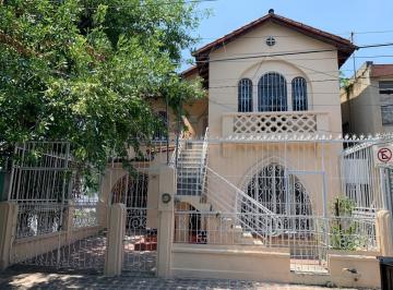 Casa · 265m² · 3 Recámaras · 10 Estacionamientos · Casas en Renta en Centro de Monterrey