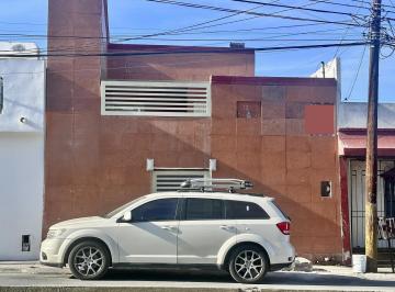 Casa · 130m² · 5 Recámaras · 1 Estacionamiento · Casas en Venta en Paseo San Nicolás