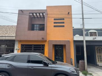 Casa · 140m² · 3 Recámaras · 1 Estacionamiento · Casas en Renta en Deportivo Huinalá